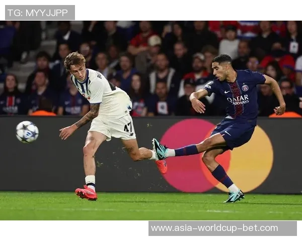 畅享足球世界2013安卓版带你领略激情四射的绿茵场景与精彩赛事瞬间